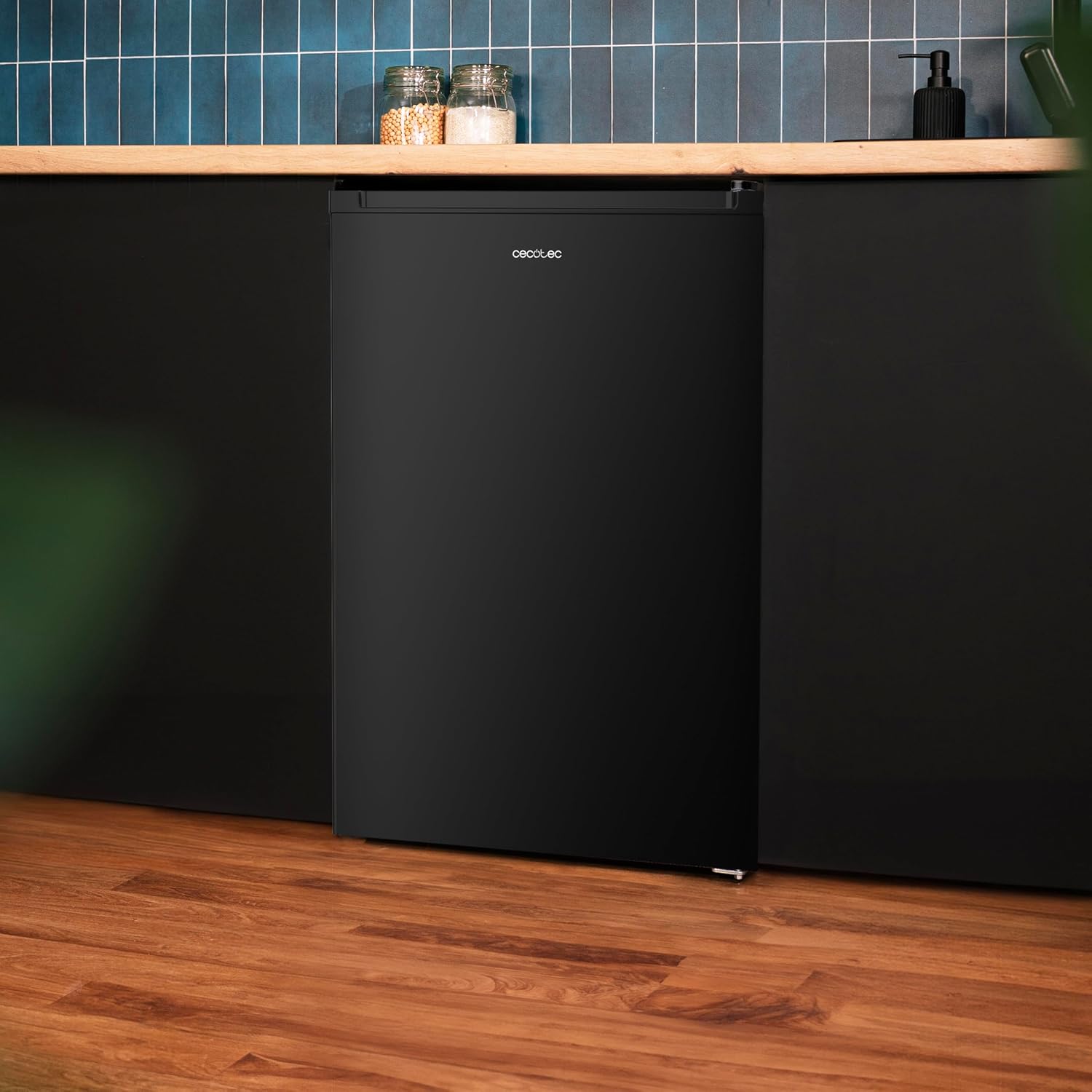 Cecotec - Bolero CoolMarket TT - 133L - porte réversible, LED, dégivrage auto