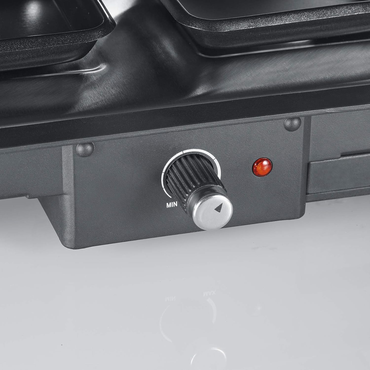 SEVERIN - Gril raclette 1500W, pierre cuisson, 8 poêlons, RG 2373