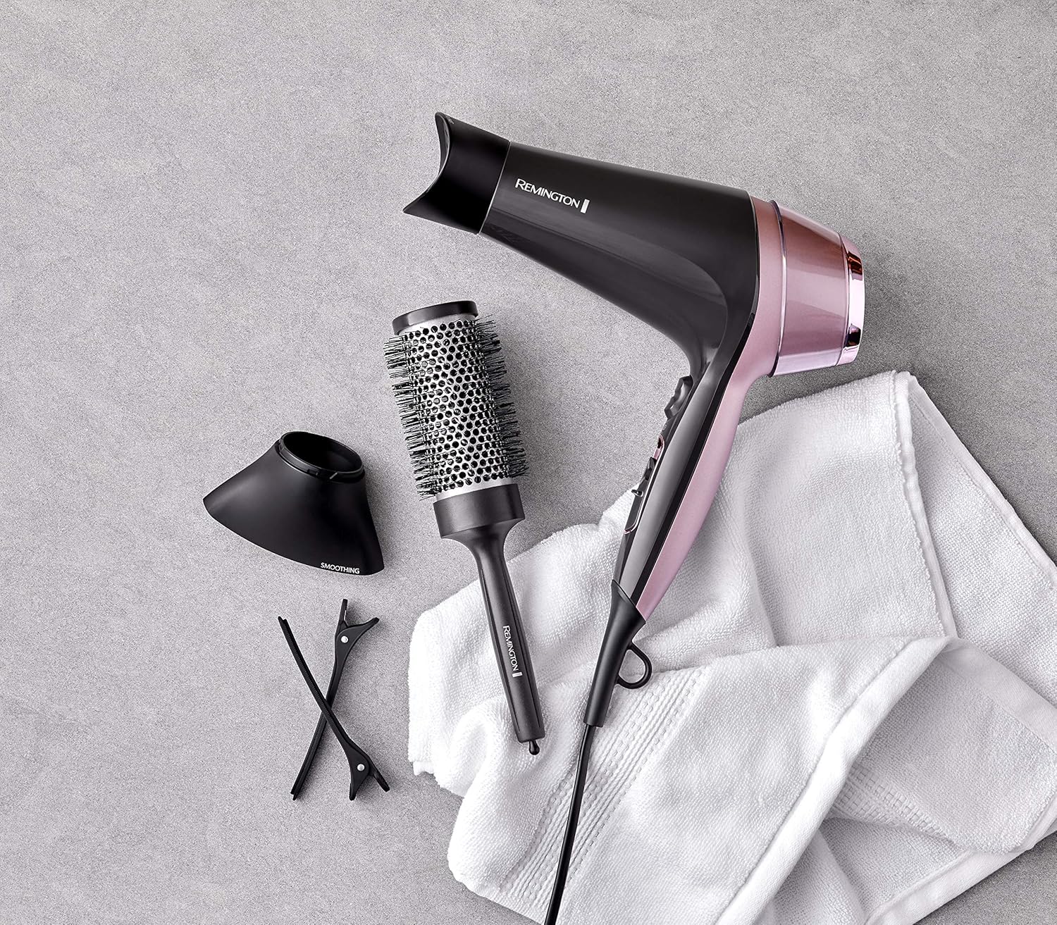 Remington - Sèche-cheveux Curl&Straight - 2200W - 3 températures, 2 vitesses, accessoires - D5707