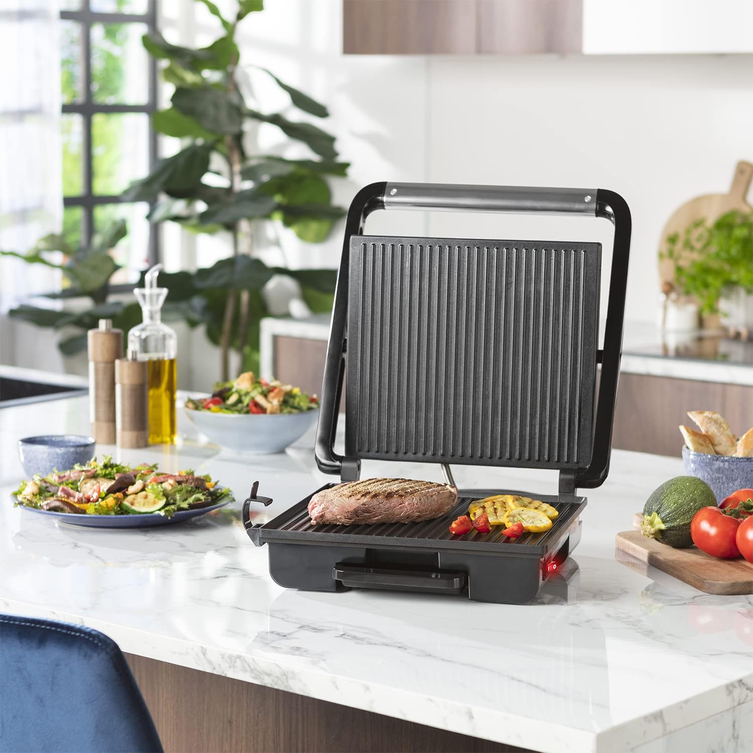 Princess – Appareil à paninis, brossé, 30x27cm, 2 portions, 2000W