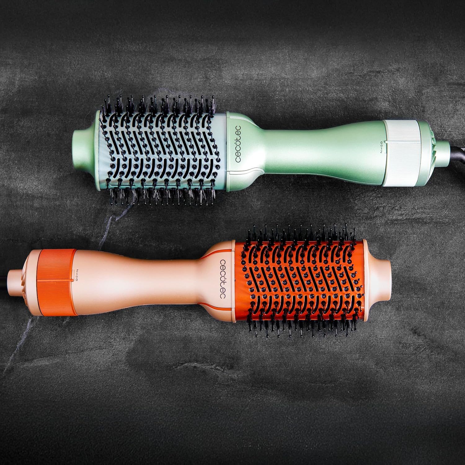 Cecotec - Brosse Volumisante CeramicCare - 1200W, céramique, 3 modes, kératine, huile d'argan