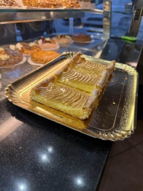 Plateaux en carton doré - 42x28 cm - lot de 25, pour présentation pâtisserie