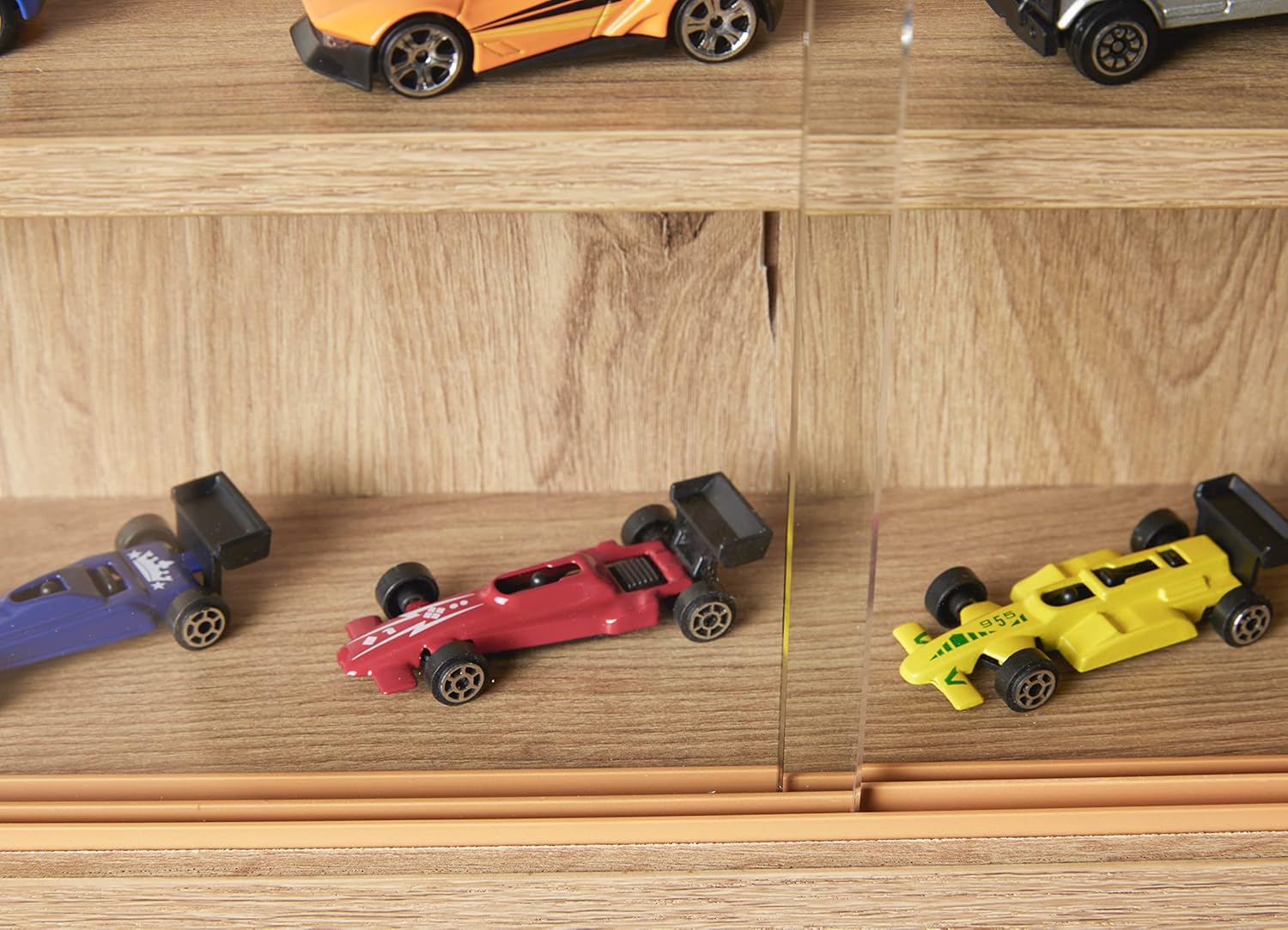 Inter Link - vitrine murale Artisario 80x60x9,5cm - 5 compartiments