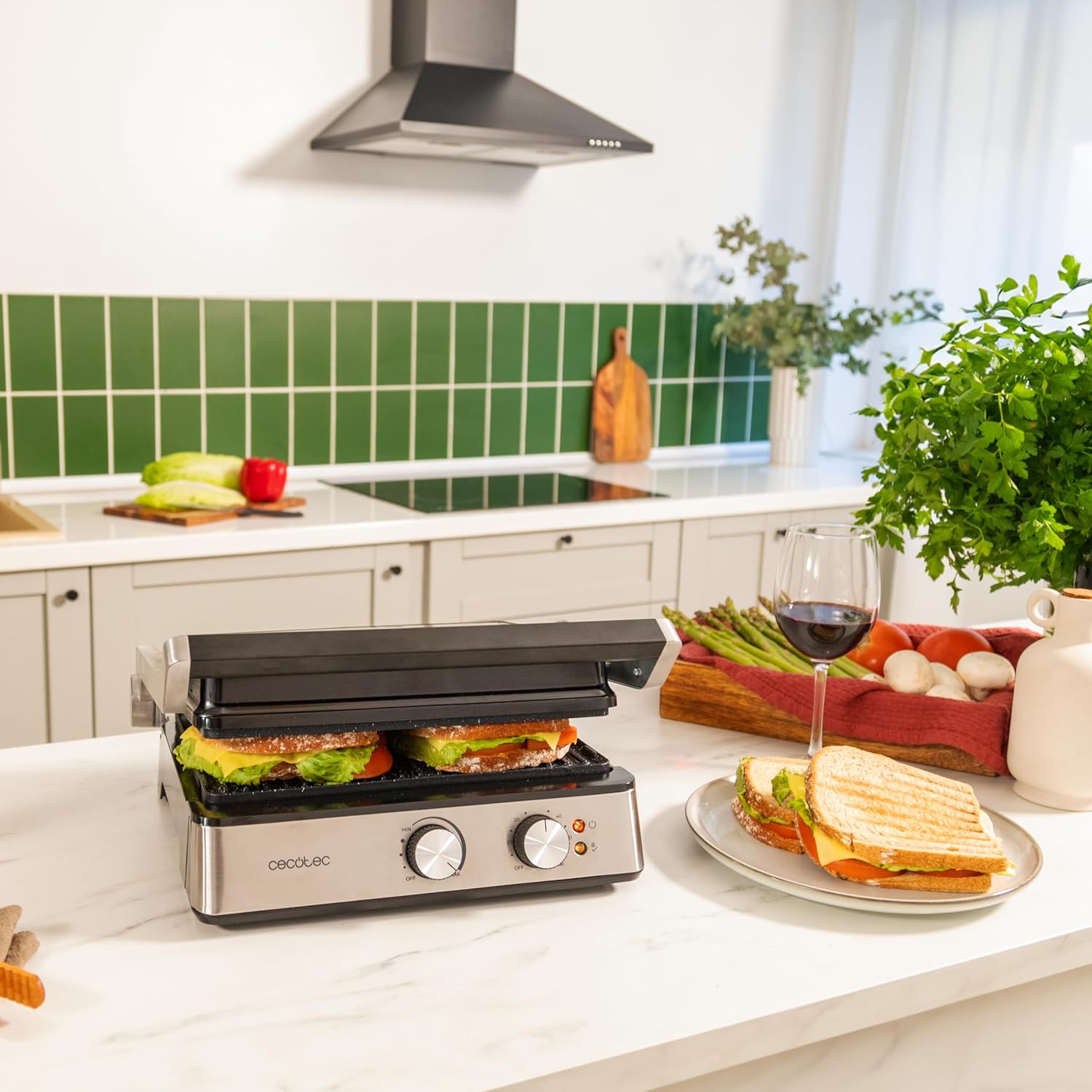 Cecotec - Rock'nGrill Blaze - 29x23cm - 2400W, ouverture 180°, RockStone