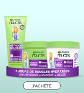 Le texte indique « J'ACHÈTE » et « 7 JOURS DE BOUCLES HYDRATÉES ». Publicité de produits de beauté montrant divers produits de soins capillaires sur fond vert menthe.