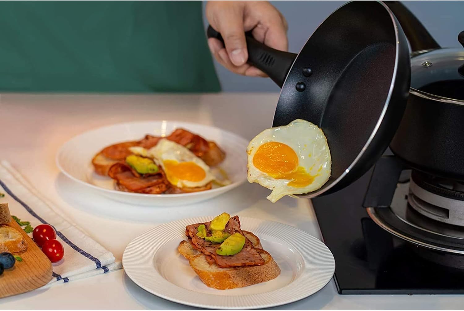 Amazon Basics - batterie de cuisine 5 pièces - anti-adhésif, induction, couvercles