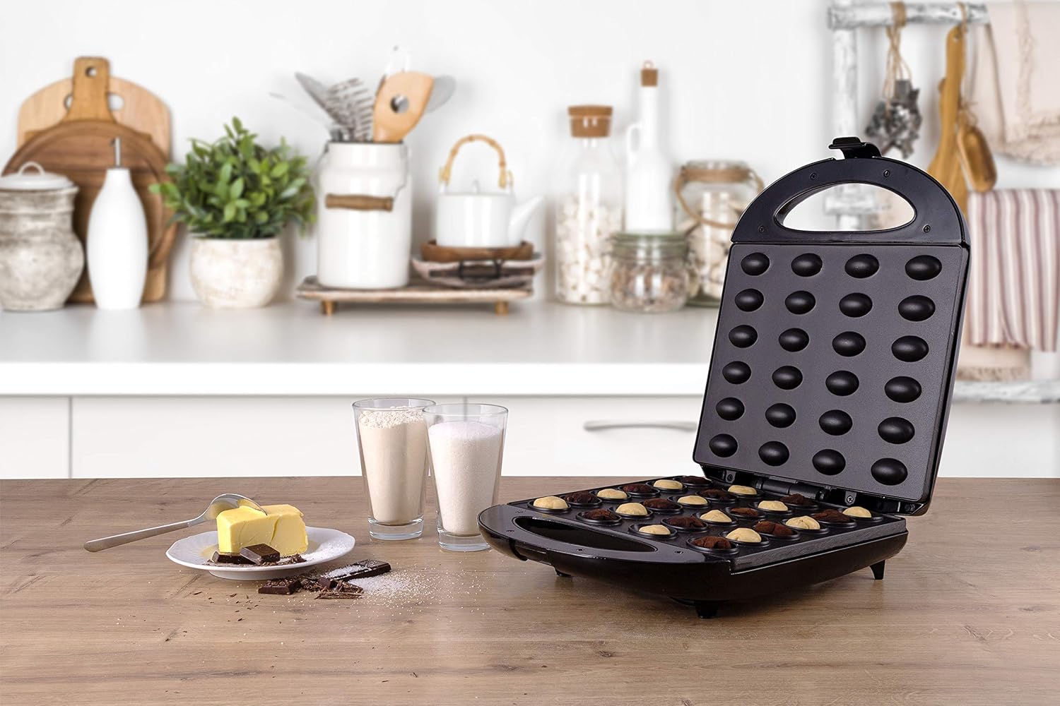 Mesko - gaufrier XL - 24 moitiés, 1600W, antiadhésif, noir - MS3041