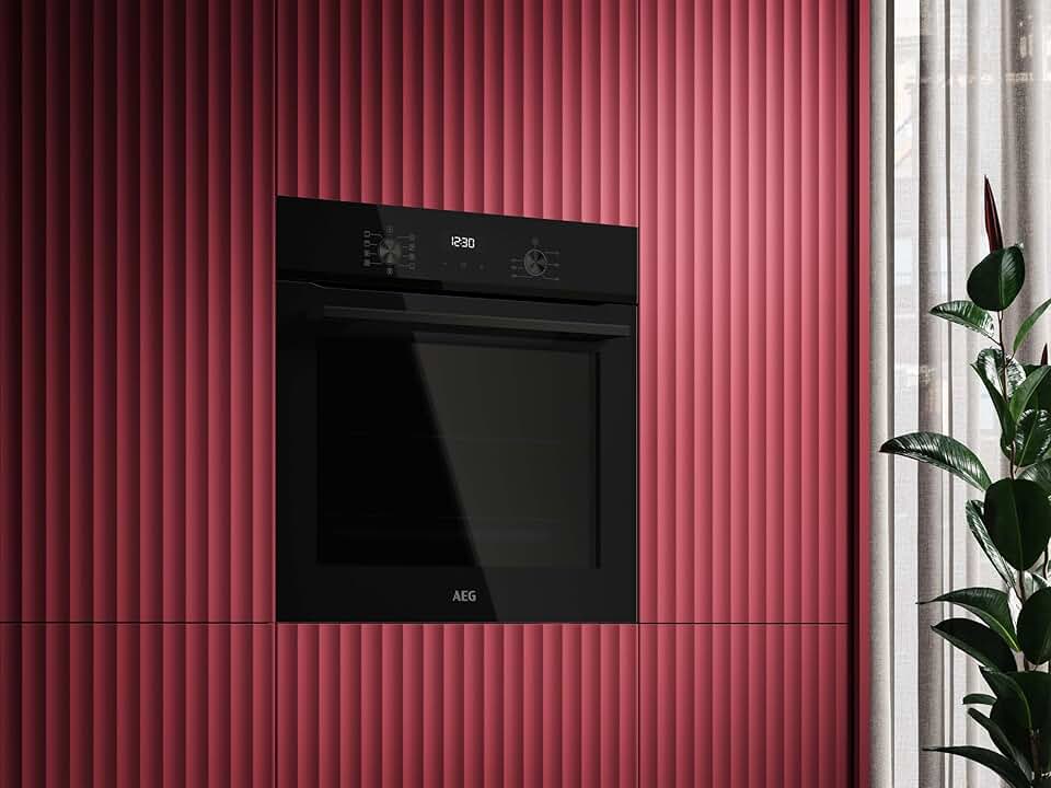 AEG - Four multifonction série TU5 - 72L - Aqua Clean, 7 programmes, TU5AB20WSK