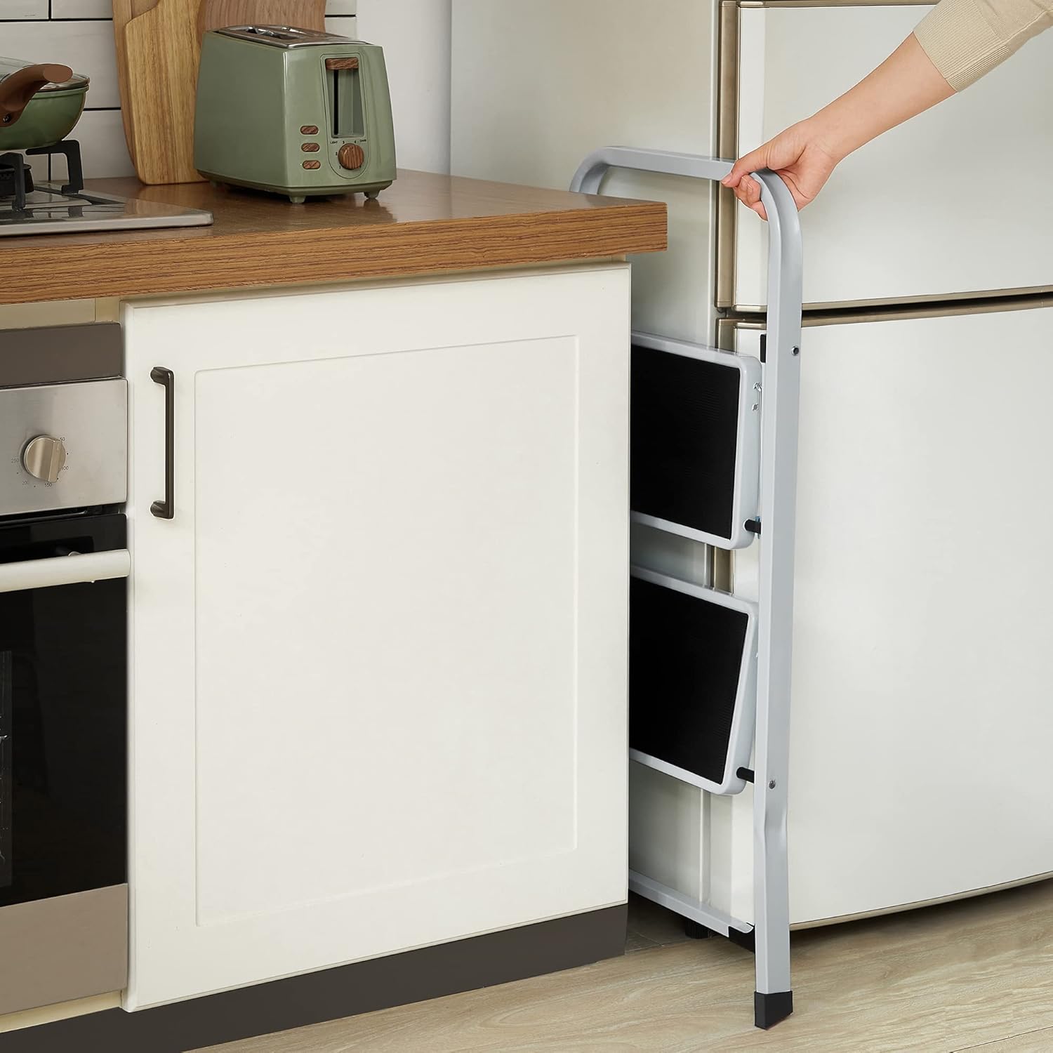 SONGMICS - escabeau pliable acier - 32x44x17,5cm - charge 150kg, GSL01WT