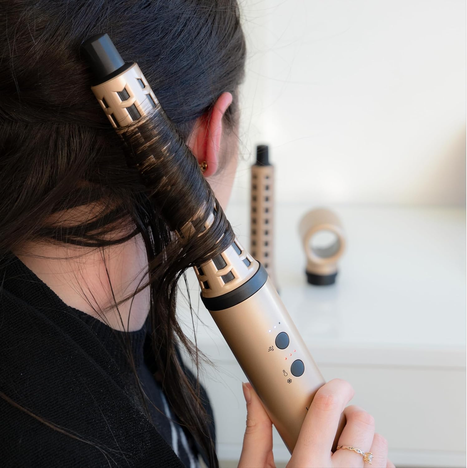 SAINT ALGUE - Demeliss Airflow Styler - Brosse 4en1, 3 températures, compacte, légère, tous cheveux