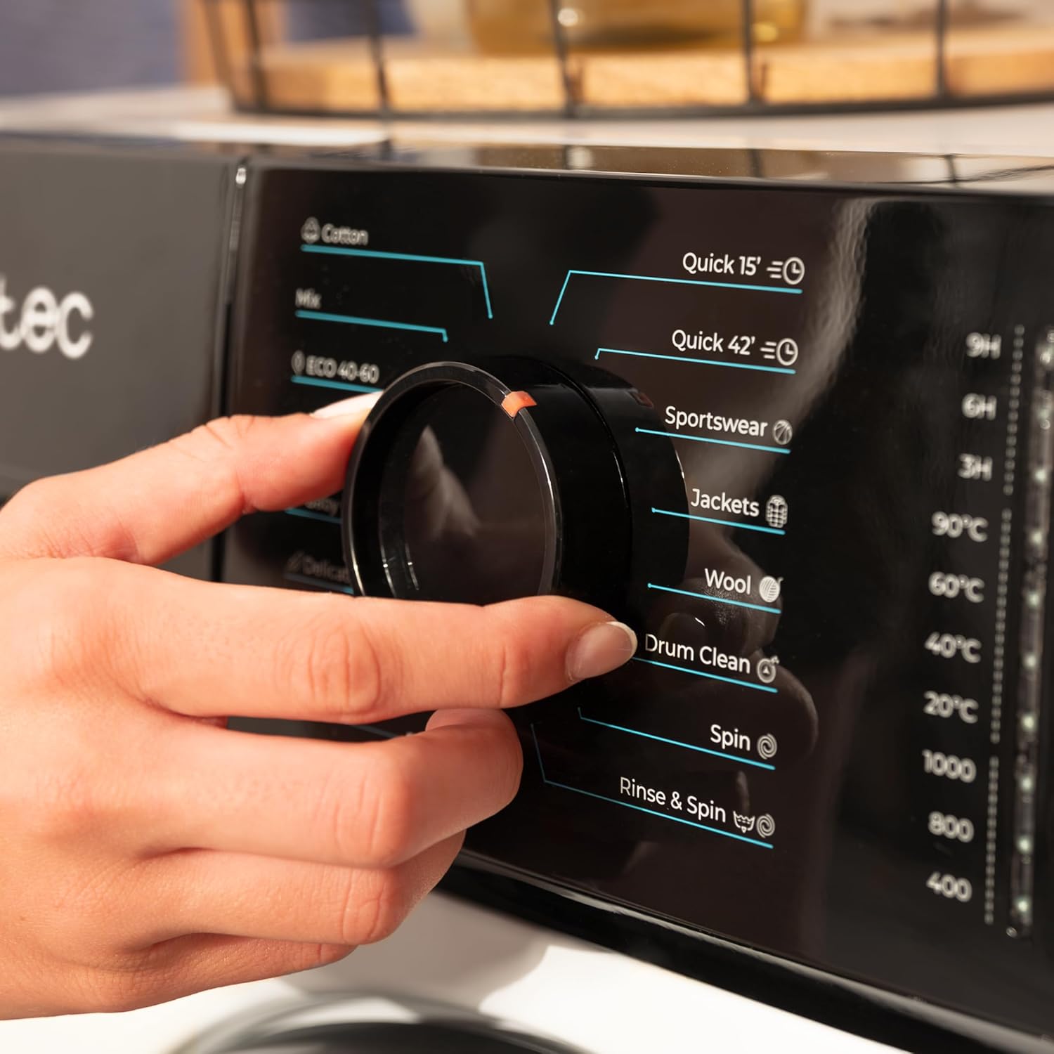 Cecotec - DressCode 620 E - 6 kg, 1000 RPM, 15 programmes, faible conso